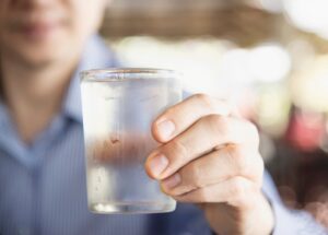 Mejores sistemas para potabilizar agua desde casa